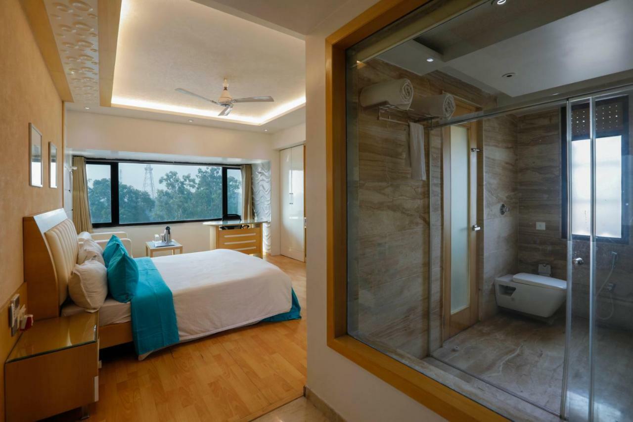 Shivoy Hotel Gorakhpur Bagian luar foto