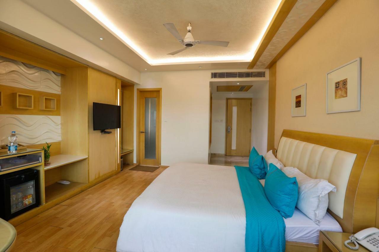 Shivoy Hotel Gorakhpur Bagian luar foto