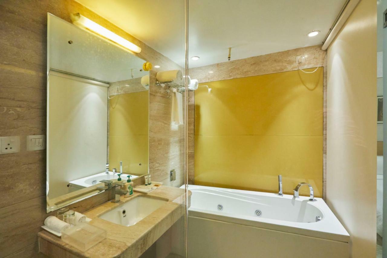 Shivoy Hotel Gorakhpur Bagian luar foto